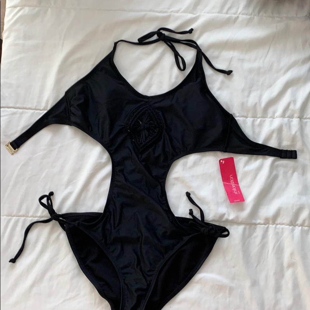 Xhilaration one piece bathing suit